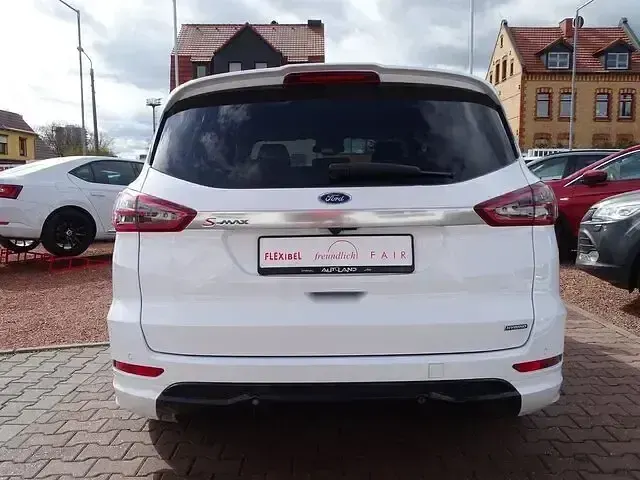 Gebraucht Ford S-MAX ST-Line 190 PS (139 kW) 2022 Weiß Van / Kleinbus