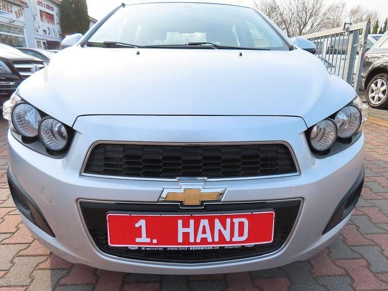 Gebraucht Chevrolet Aveo LT 86 PS (63 kW) 2012 Grau Kleinwagen