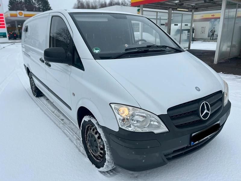 Gebraucht Mercedes Vito 107 PS (78 kW) 2011 Weiß Van