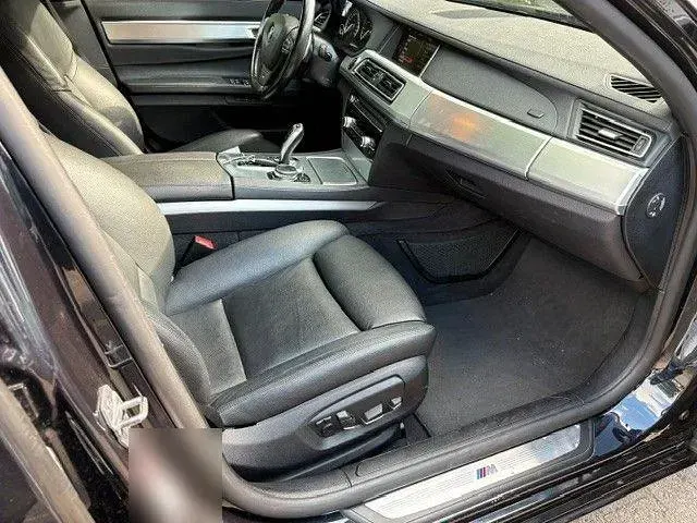 Gebraucht BMW 730 Exclusive 258 PS (189 kW) 2014 Schwarz Limousine