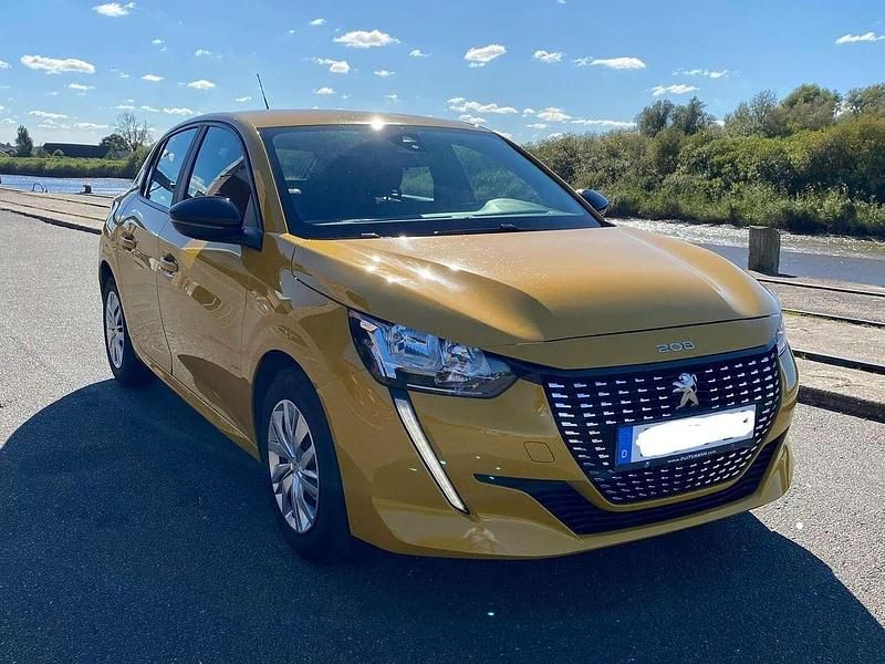 Gelb Gebraucht 2023 Peugeot 208 Active Kleinwagen | 10.790 € (Superpreis) - Bild 1/4