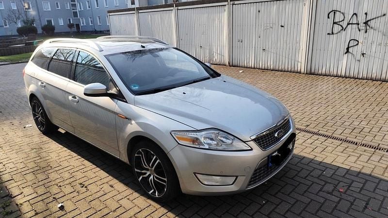 Gebraucht Ford Mondeo Titanium 140 PS (102 kW) 2008 Grau Kombi