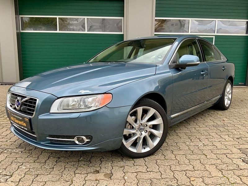 Blau Gebraucht 2011 Volvo S80 Executive Limousine | 15.990 € (Teuer) - Bild 1/4