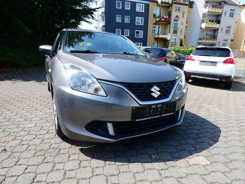 Grau Gebraucht 2018 Suzuki Baleno Basic Kleinwagen | 9.500 € (Fairer Preis) - Bild 1/4