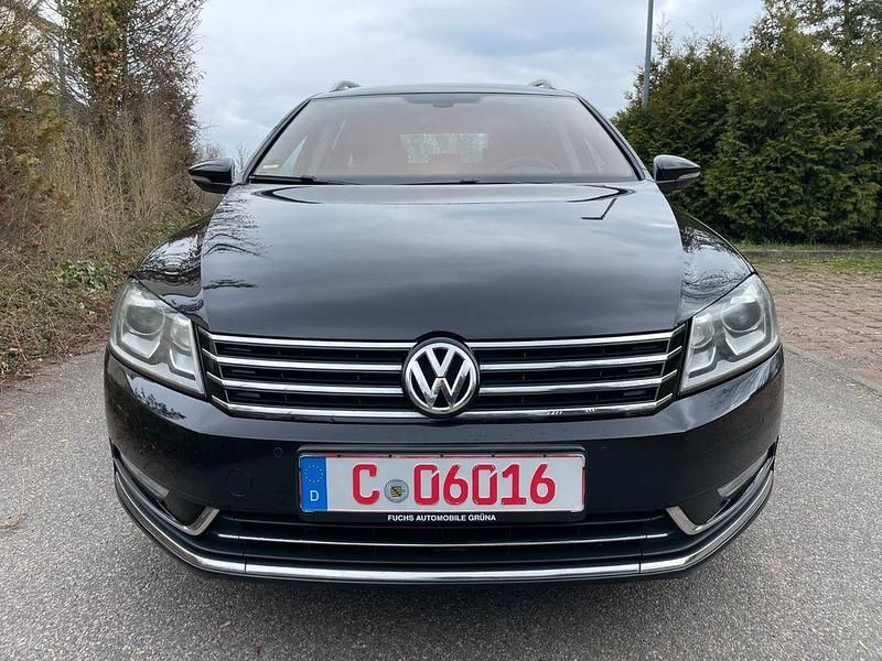 Gebraucht VW Passat Highline 177 PS (130 kW) 2014 Schwarz Kombi
