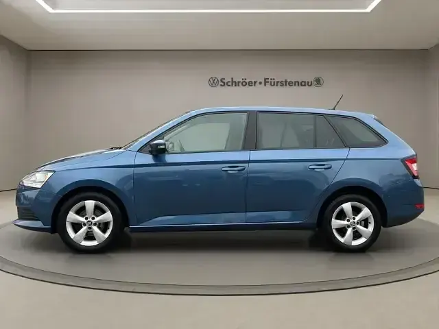 Gebraucht Skoda Fabia 60 PS (44 kW) 2021 Blau Kleinwagen