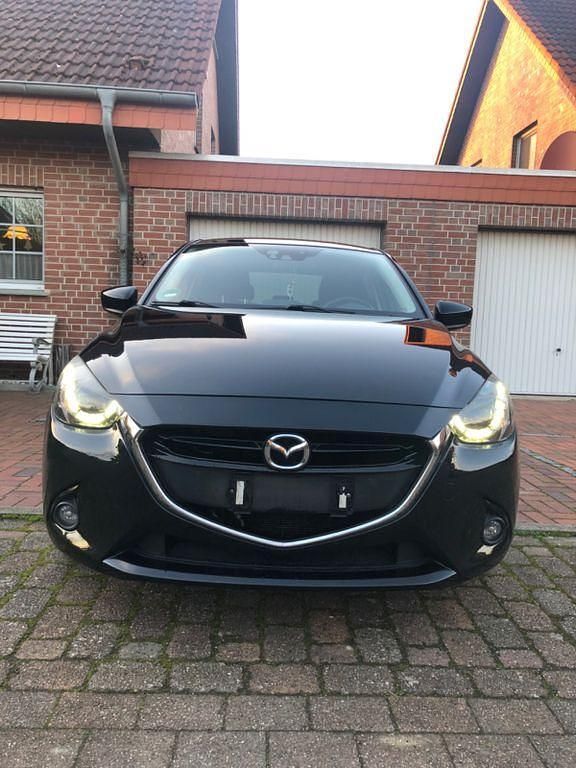 Gebraucht Mazda 2 Sports-Line 105 PS (77 kW) 2015 Schwarz Limousine