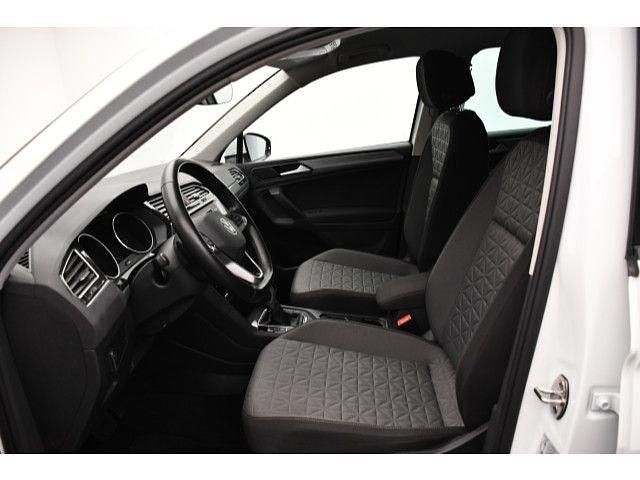 Gebraucht VW Tiguan Life 150 PS (110 kW) 2021 Pure white SUV