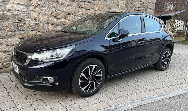 Gebraucht Citroën DS4 So Chic 131 PS (96 kW) 2015 Schwarz Kleinwagen