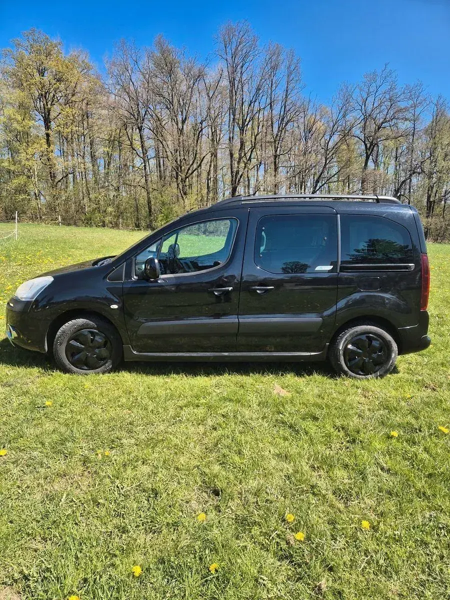 Gebraucht Citroën Berlingo XTR 114 PS (83 kW) 2014 Schwarz Van / Kleinbus