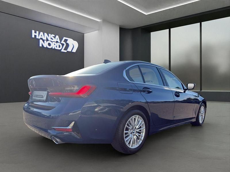 Gebraucht BMW 320 Luxury Line 190 PS (139 kW) 2021 Blau Limousine