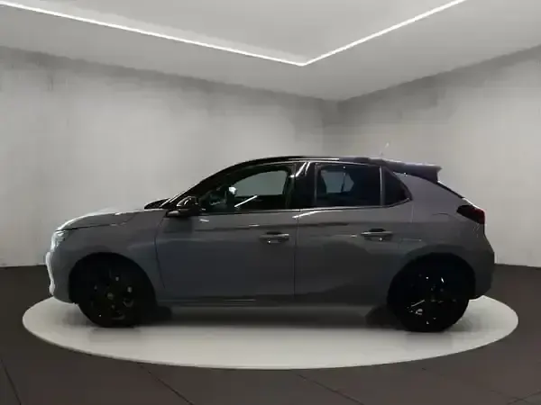 Gebraucht Opel Corsa 101 PS (74 kW) 2025 Grafik grau (uni) Kleinwagen