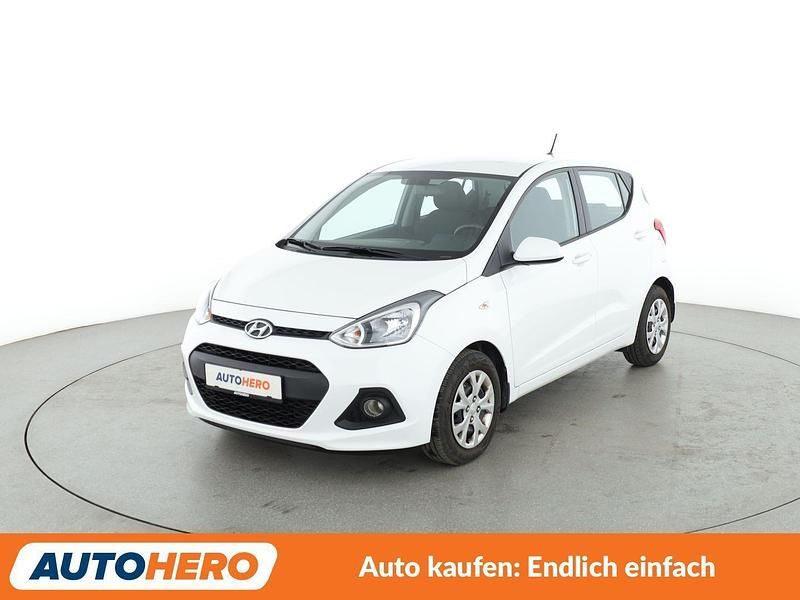 Weiß Gebraucht 2017 Hyundai i10 Comfort Kleinwagen | 11.760 € (Fairer Preis) - Bild 1/3