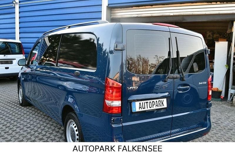 Gebraucht Mercedes Vito 136 PS (100 kW) 2018 Blau Van