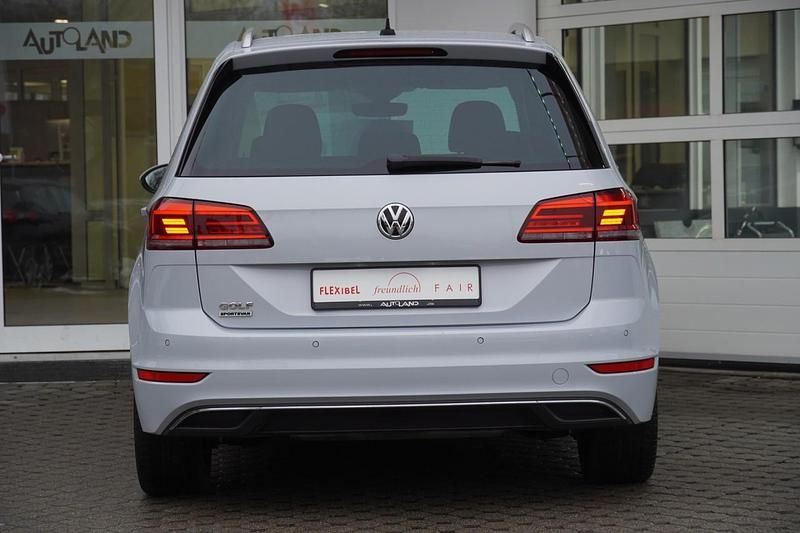 Gebraucht VW Golf VII Join 110 PS (80 kW) 2018 Silber