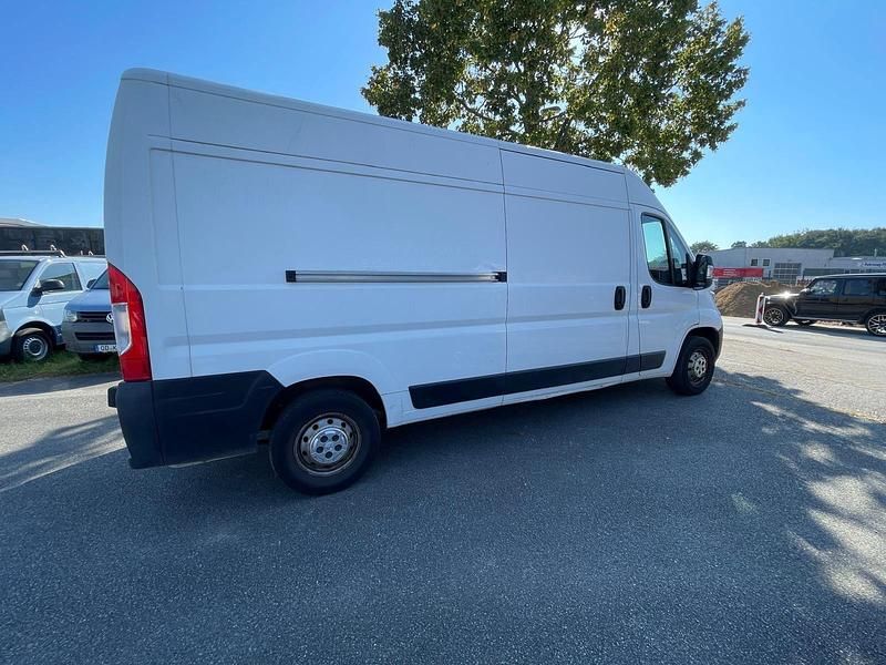 Gebraucht Peugeot Boxer 130 PS (95 kW) 2019 Weiß Van