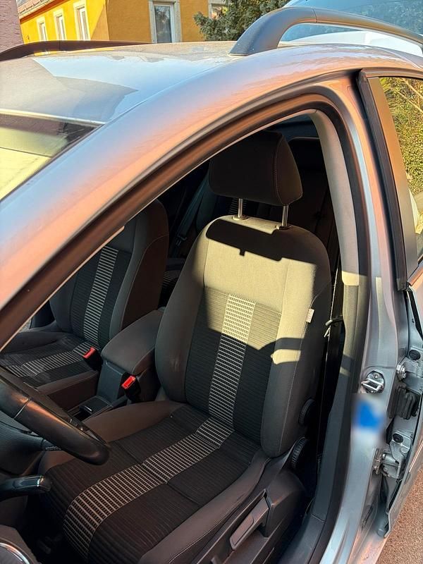 Gebraucht VW Golf V 100 PS (73 kW) 2008 Silber Kombi