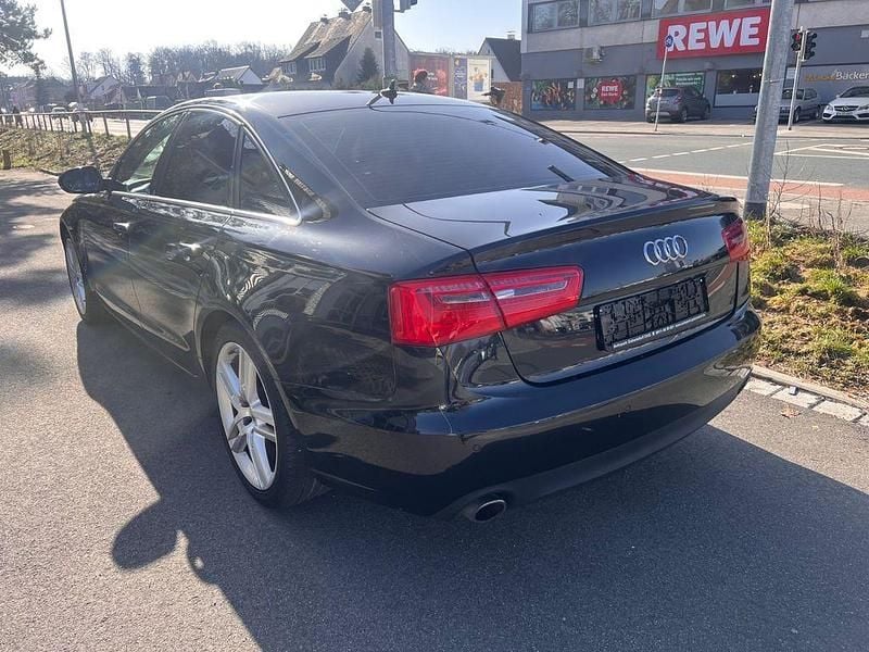 Gebraucht Audi A6 Sport 204 PS (150 kW) 2012 Schwarz Limousine