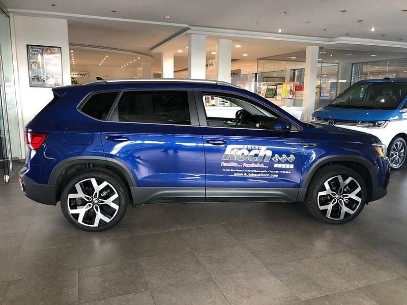 Gebraucht VW Taos Highline 160 PS (117 kW) 2022 Blau SUV