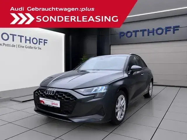 Gebraucht Audi A3 Ambiente 116 PS (85 kW) 2025 Limousine
