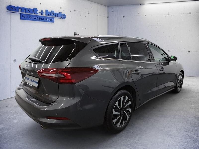 Neu Ford Focus Titanium 116 PS (85 kW) 2025