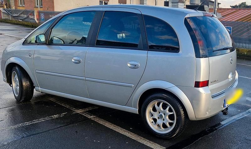Gebraucht Opel Meriva 106 PS (77 kW) 2006 Silber Van / Kleinbus