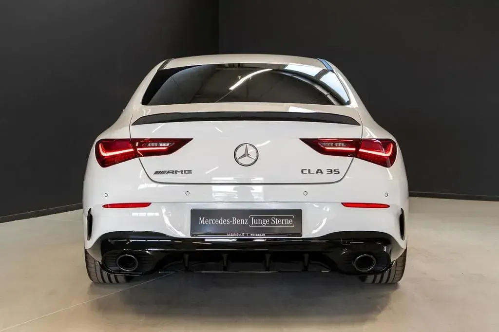 Gebraucht Mercedes CLA35 AMG Premium Plus 306 PS (225 kW) 2024 Weiß Coupé