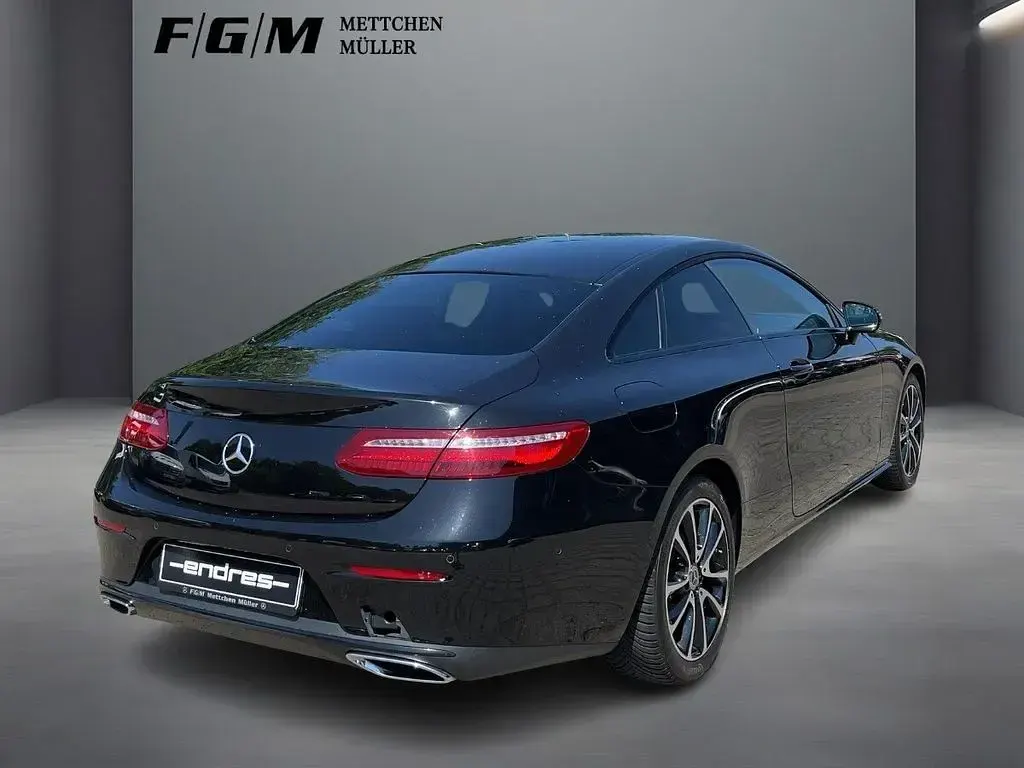 Second-hand Mercedes E220 Avantgarde 194 CP (142 kW) 2020 Negru Coupe