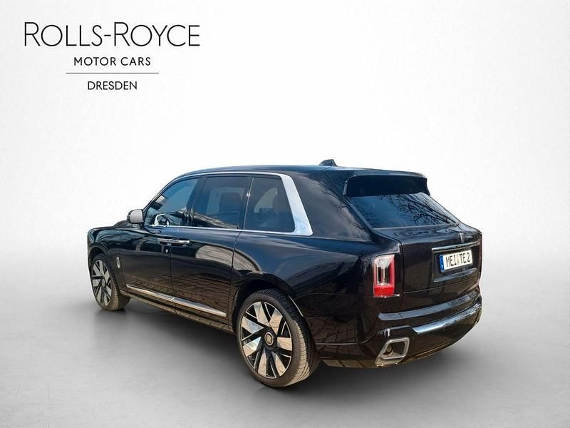 Gebraucht Rolls Royce Cullinan 571 PS (419 kW) 2026 Braun SUV