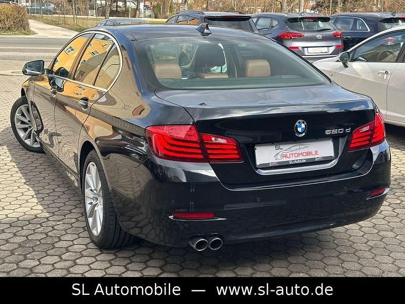 Gebraucht BMW 520 Performance 190 PS (139 kW) 2016 Saphirschwarz Limousine