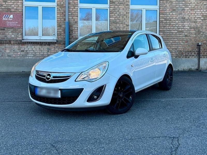 Weiß Gebraucht 2012 Opel Corsa Color Edition Kleinwagen | 2.999 € (Fairer Preis) - Bild 1/4