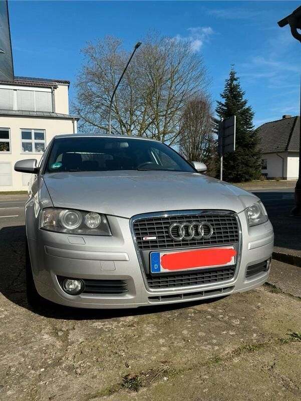 Silber Gebraucht 2008 Audi A3 Sportback S-Line Kombi | 3.000 € (Superpreis) - Bild 1/4