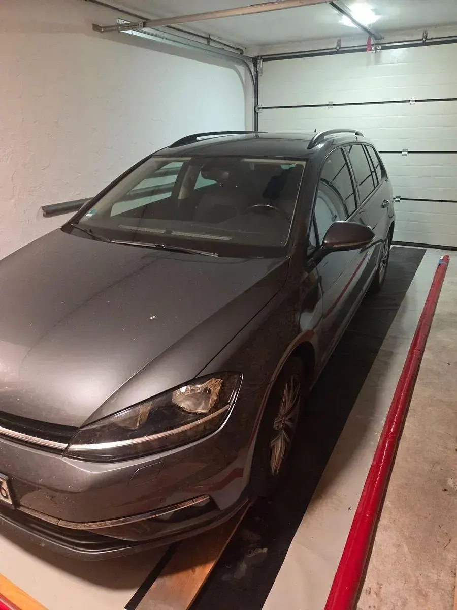 Gebraucht VW Golf VII Comfortline 116 PS (85 kW) 2018 Grau Kombi