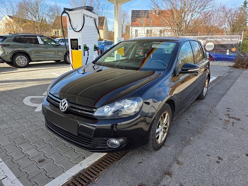 Gebraucht VW Golf VII Match 105 PS (77 kW) 2012 Schwarz Limousine