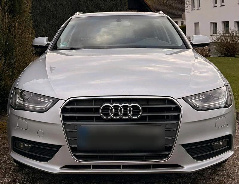 Gebraucht Audi A4 150 PS (110 kW) 2014 Silber Kombi
