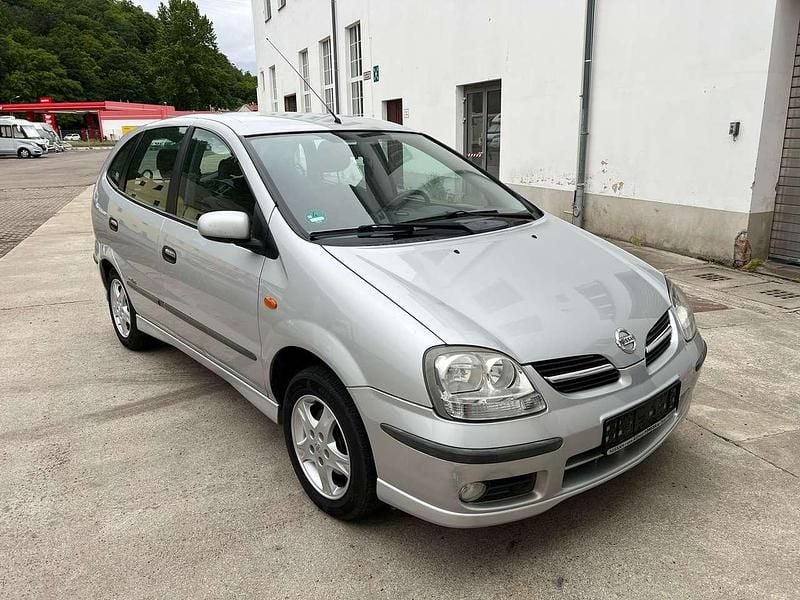 Silber Gebraucht 2006 Nissan Almera Tino Acenta+ Van / Kleinbus | 999 € (Superpreis) - Bild 1/4
