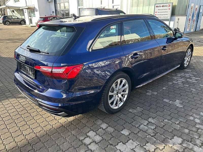 Gebraucht Audi A4 Advanced 136 PS (100 kW) 2023 Blau Kombi