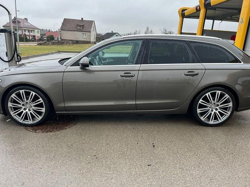 Gebraucht Audi A6 Sport 204 PS (150 kW) 2012 Braun Kombi