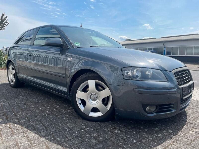 Grau Gebraucht 2008 Audi A3 Sport Limousine | 3.000 € (Fairer Preis) - Bild 1/4