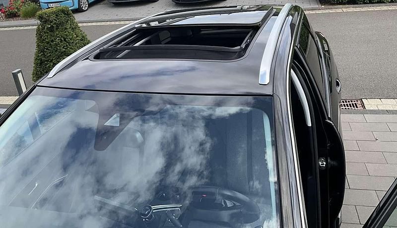 Schwarz Gebraucht 2019 Peugeot 3008 Allure SUV | 19.200 € (Fairer Preis) - Bild 1/4