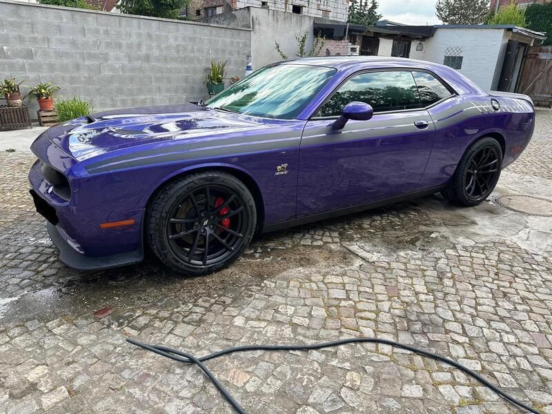 Violet Gebraucht 2019 Dodge Challenger Coupé | 43.500 € (Teuer) - Bild 1/4