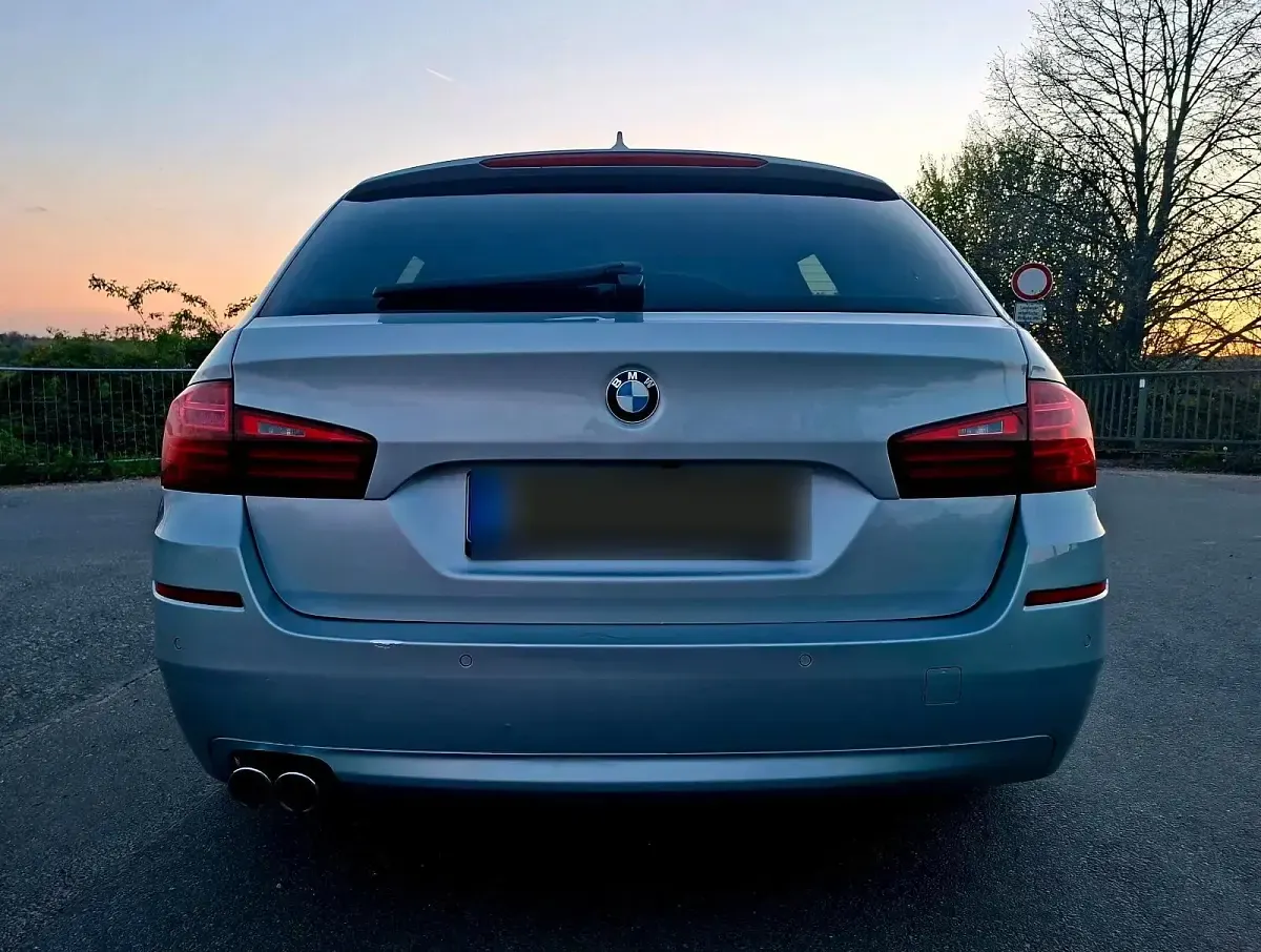 Gebraucht BMW 520 184 PS (135 kW) 2013 Silber Kombi