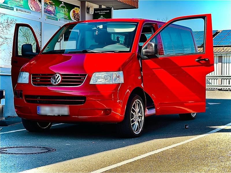 Rot Gebraucht 2008 VW T5 Startline Van | 9.000 € (Etwas zu teuer) - Bild 1/4