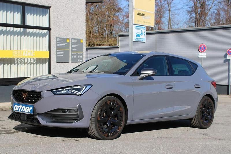 Gebraucht Cupra Leon VZ 300 PS (220 kW) 2021 Grau Limousine