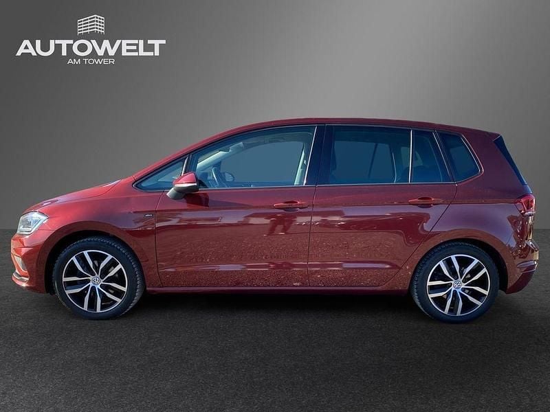 Gebraucht VW Golf Sportsvan Join 131 PS (96 kW) 2018 Rot Van / Kleinbus