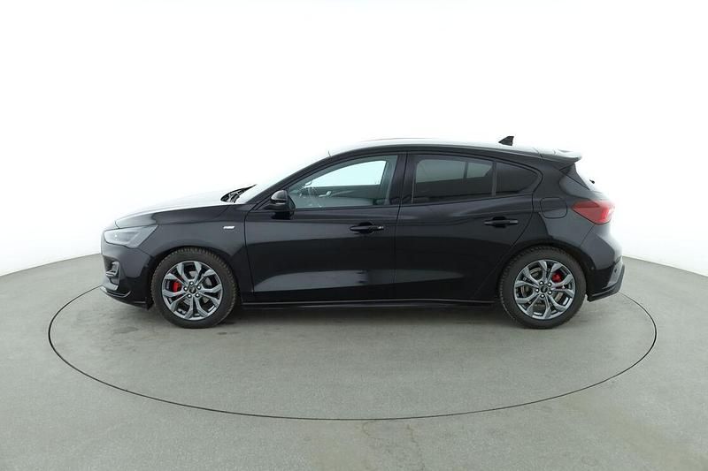 Gebraucht Ford Focus ST-Line X 116 PS (85 kW) 2023 Schwarz Limousine