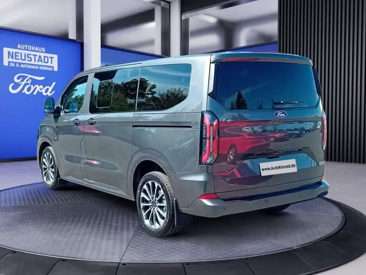 Neu Ford Tourneo Titanium X 170 PS (125 kW) 2025 Magnetic metallic Van / Kleinbus