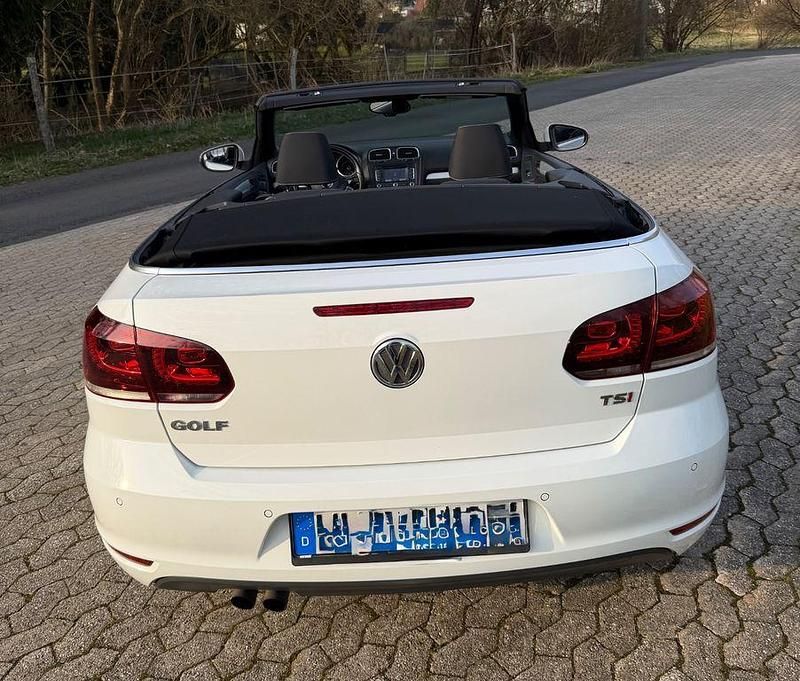 Gebraucht VW Golf Cabriolet Cup 122 PS (89 kW) 2014 Weiß Cabrio