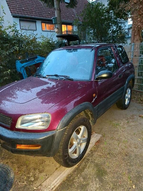 Violet Gebraucht 1997 Toyota RAV4 SUV | 2.600 € (Fairer Preis) - Bild 1/1