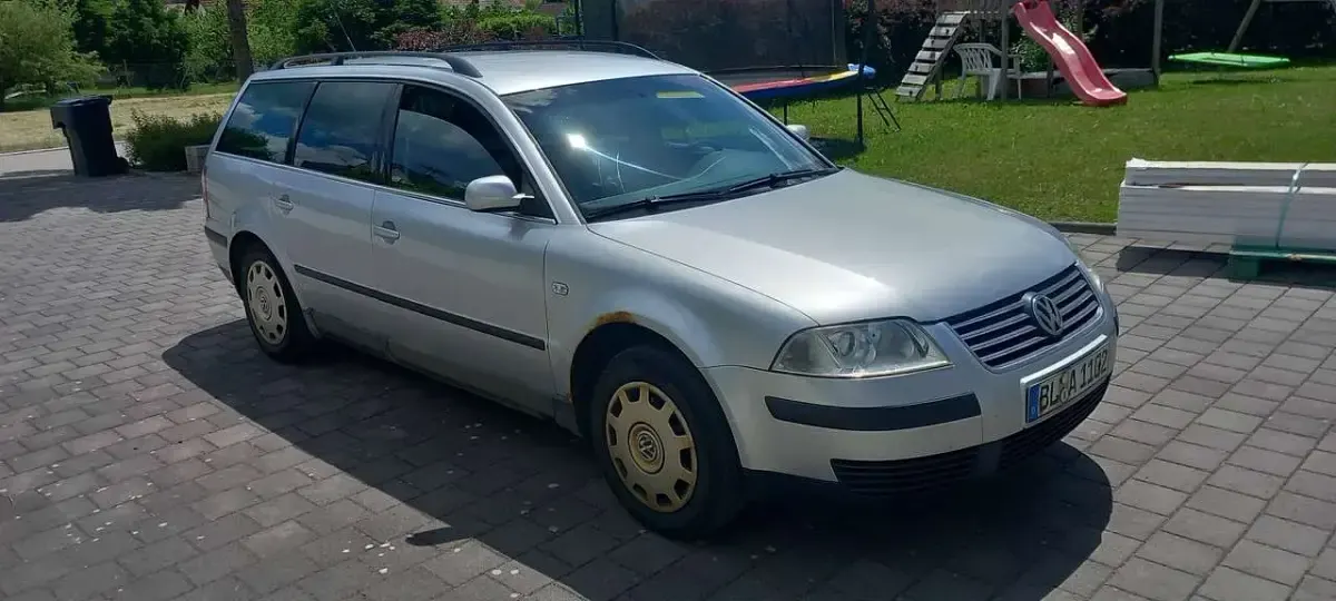 Gebraucht VW Passat 101 PS (74 kW) 2002 Silber Kombi